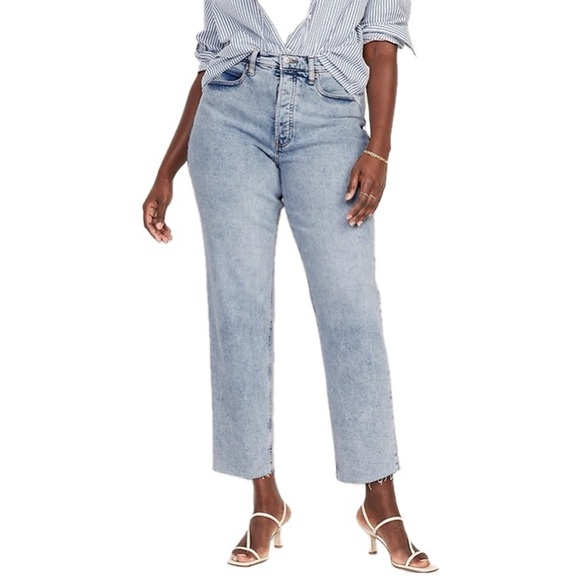 Old Navy Extra High-Waisted Button-Fly Sky-Hi Straight Raw-Hem Jeans 4LM18.5 - Picture 1 of 9